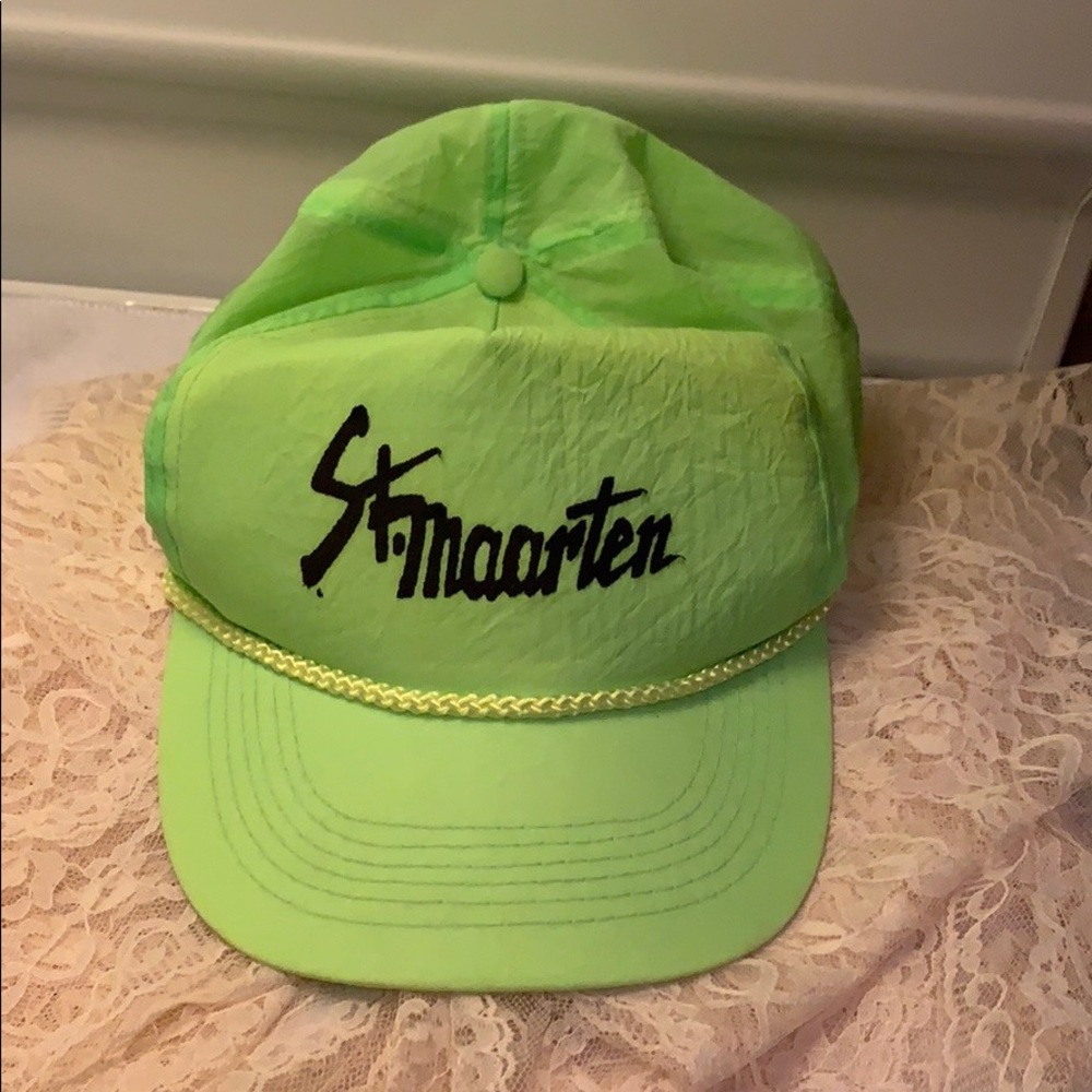St. Maarten Snapback Cap Pre Owned